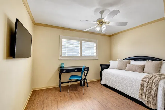 Residence photo 19