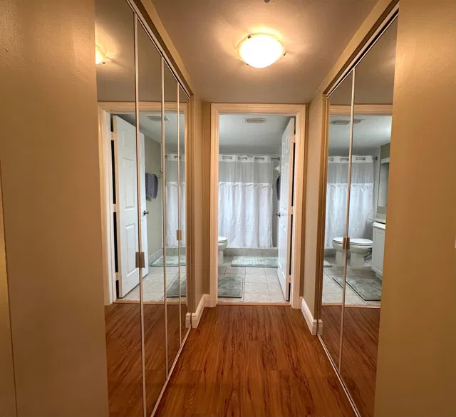 Unit 519 photo 15