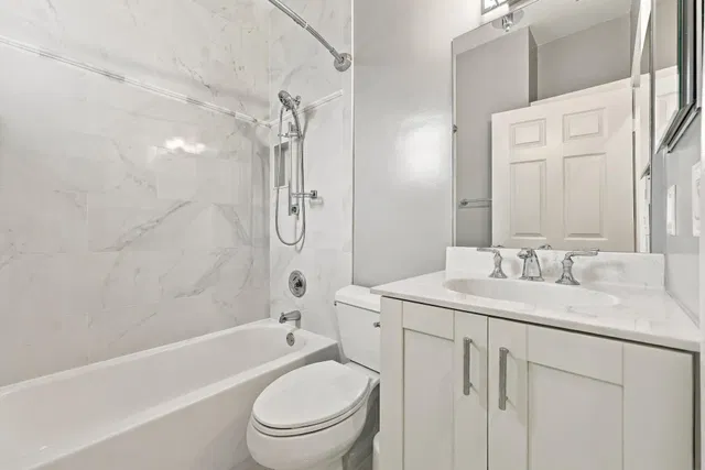 Unit 106 photo 15