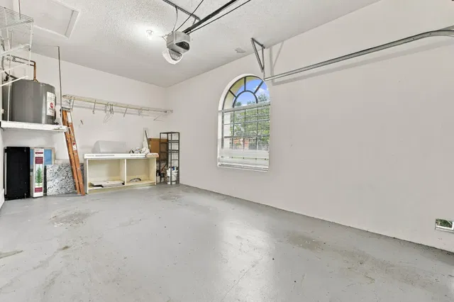 Unit 106 photo 17