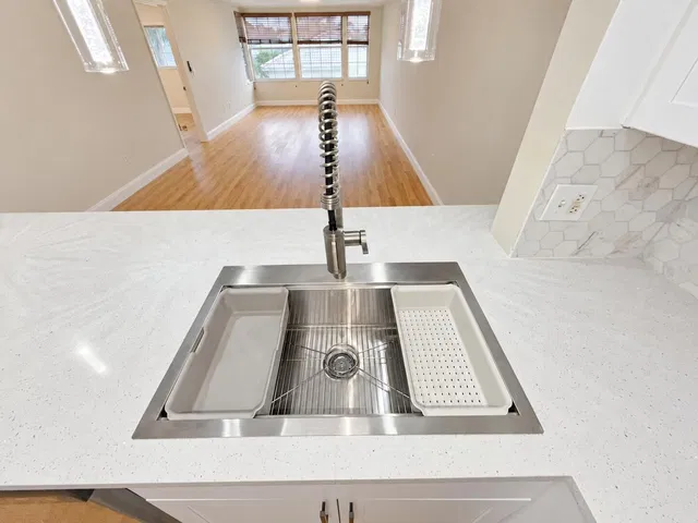 Residence photo 7