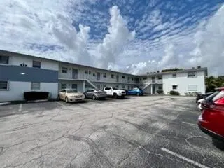 Unit 27 photo 2