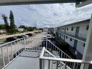 Unit 27 photo 6