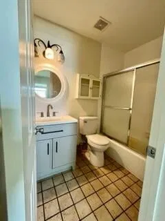 Unit 27 photo 17