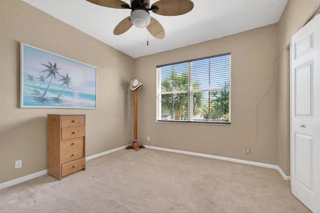 Residence photo 24