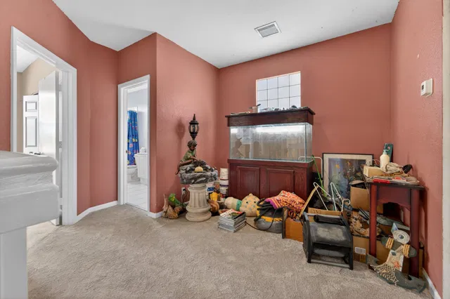 Residence photo 27
