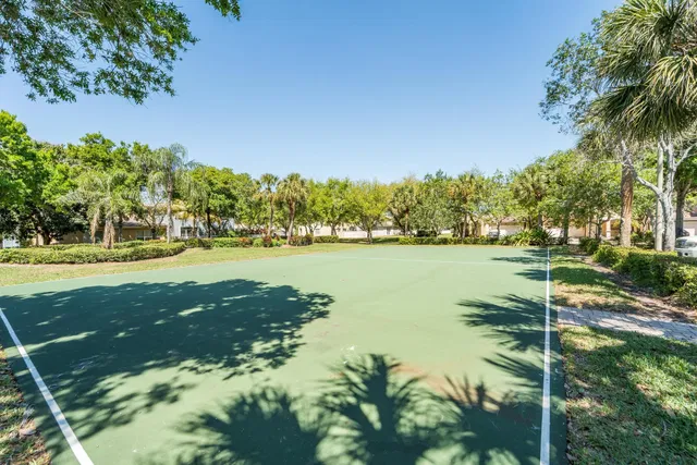 Residence photo 36