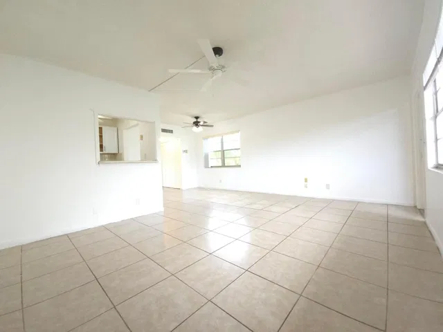 Residence photo 2