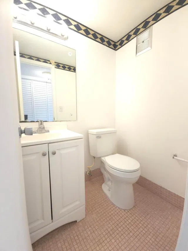Residence photo 8