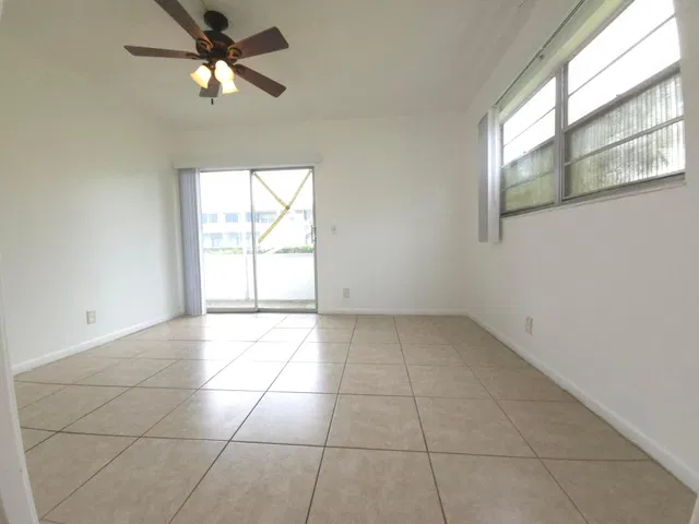 Residence photo 9