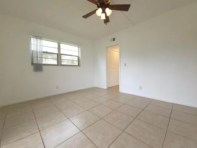 Residence photo 11