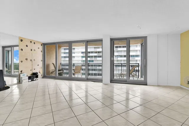 Boca Raton Unit 0085 photo 11