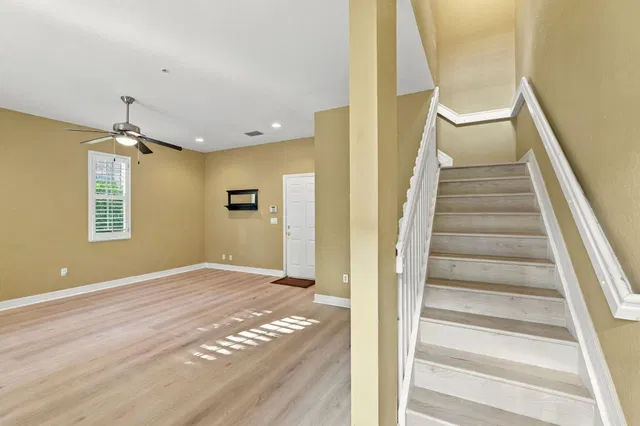 Residence photo 3