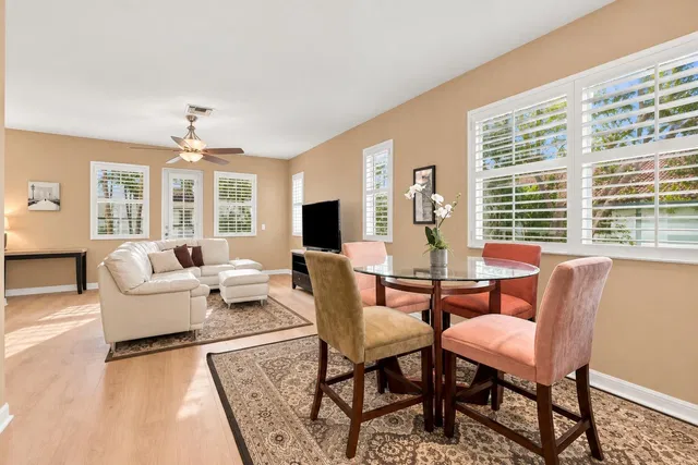 Residence photo 15