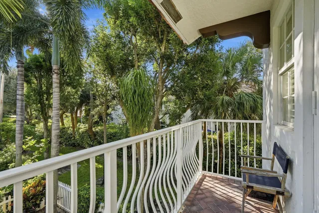 Residence photo 19