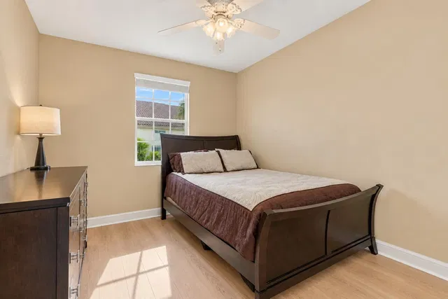 Residence photo 33
