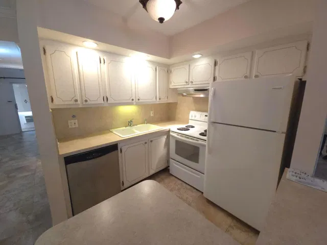 Residence photo 6