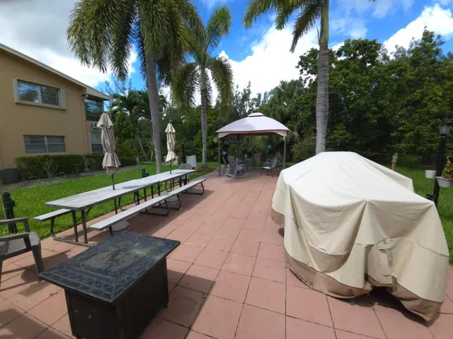 Residence photo 26