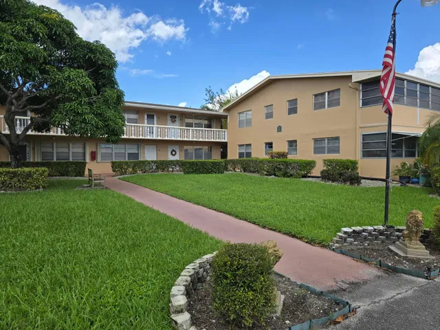 Residence photo 30