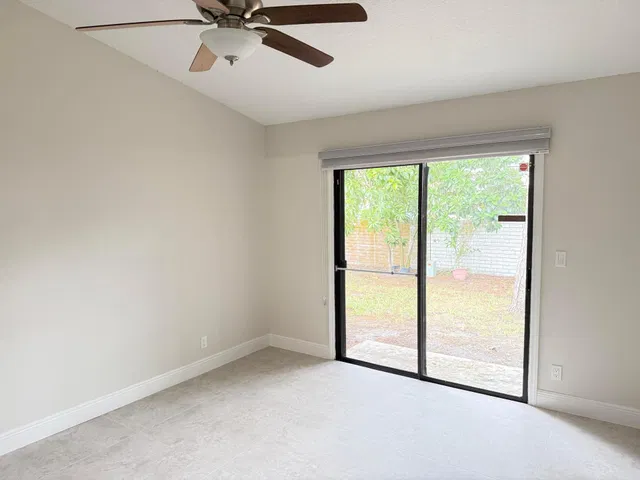 Residence photo 9