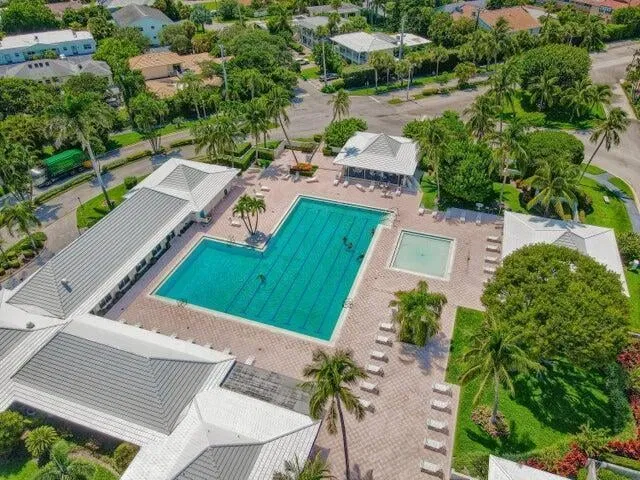 Singer Island Unit 401 photo 8