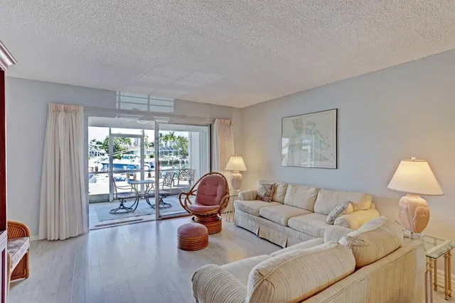 Singer Island Unit 401 photo 14