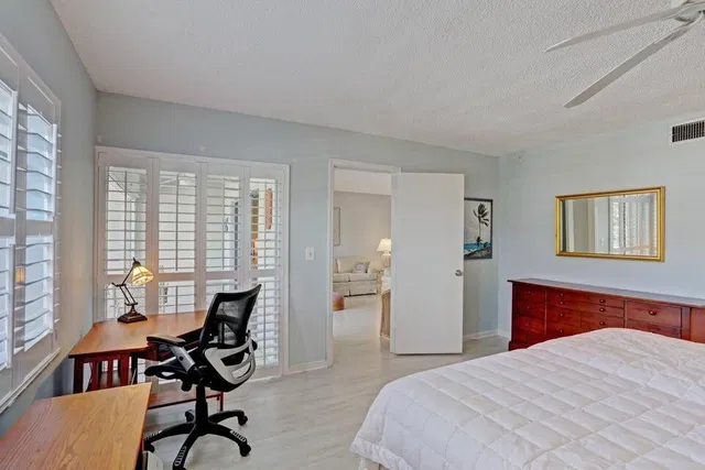 Singer Island Unit 401 photo 25