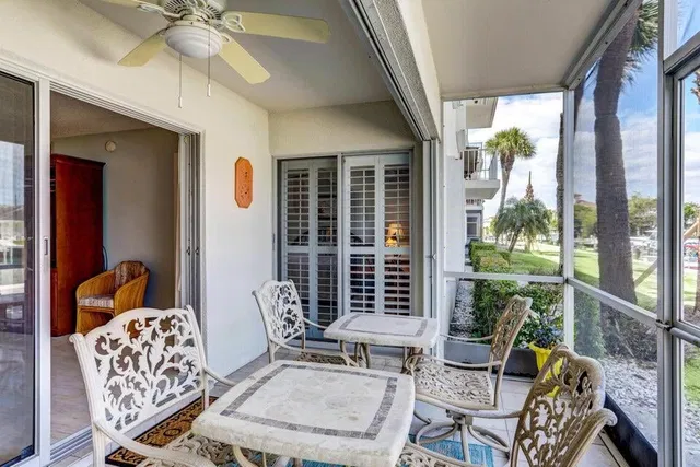 Singer Island Unit 401 photo 28