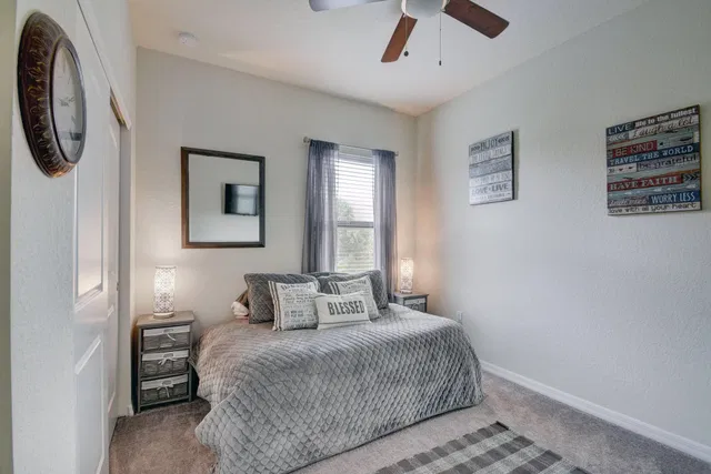 Residence photo 8