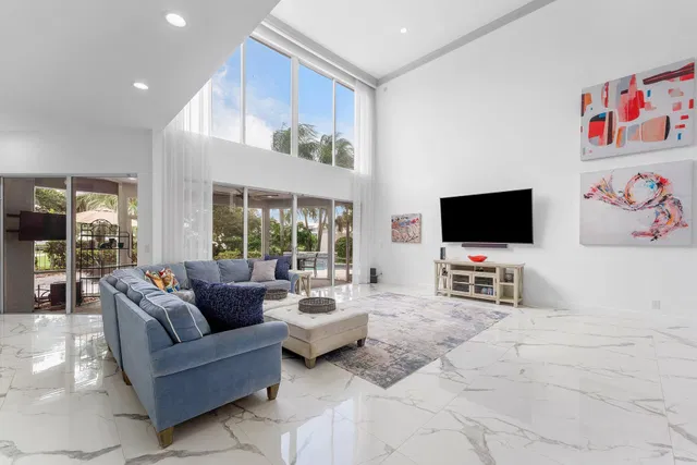 Residence photo 6