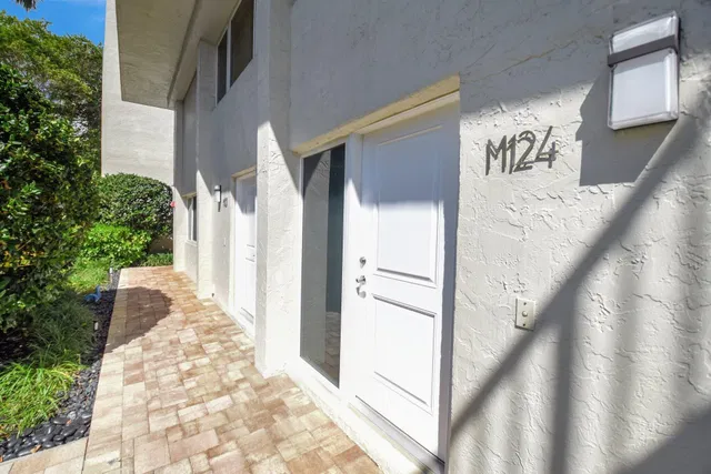 Unit 124 photo 10