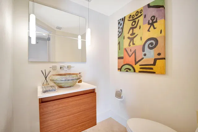Unit 124 photo 28