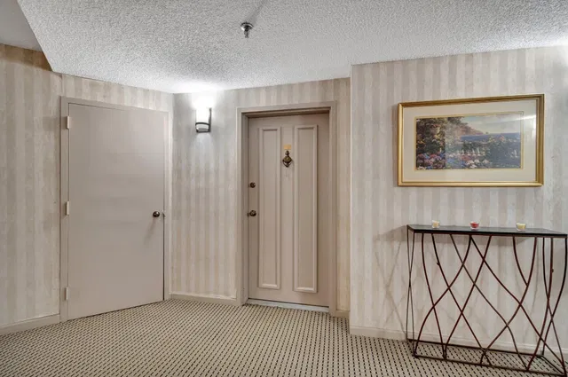 Unit 504 photo 23