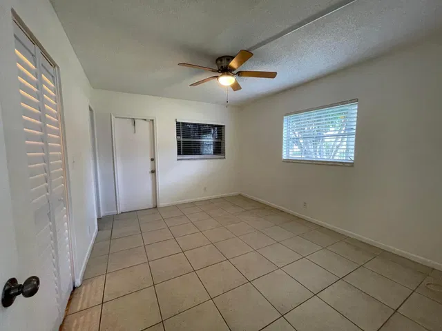 Unit 114 photo 12