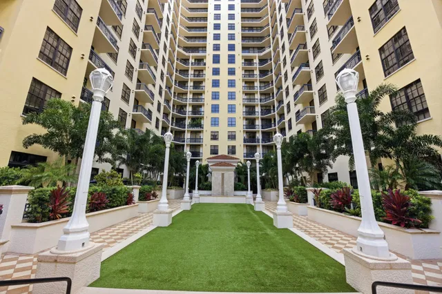 Two City Plaza Unit 216 photo 15