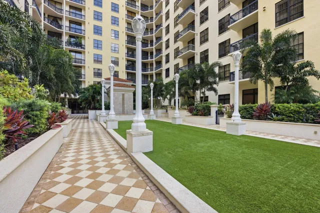 Two City Plaza Unit 216 photo 16
