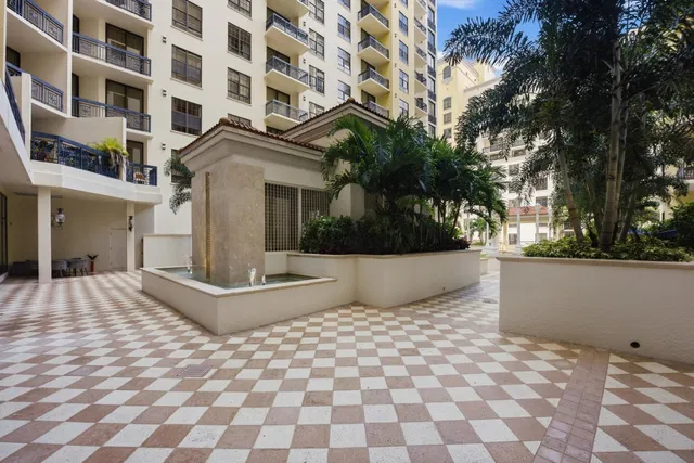 Two City Plaza Unit 216 photo 18