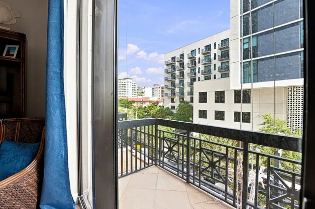 Two City Plaza Unit 216 photo 29