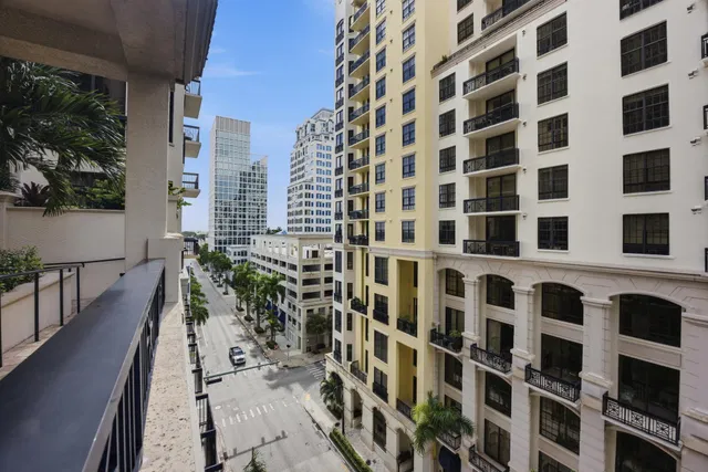 Two City Plaza Unit 216 photo 36