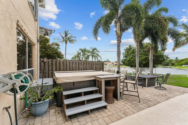 Residence photo 9