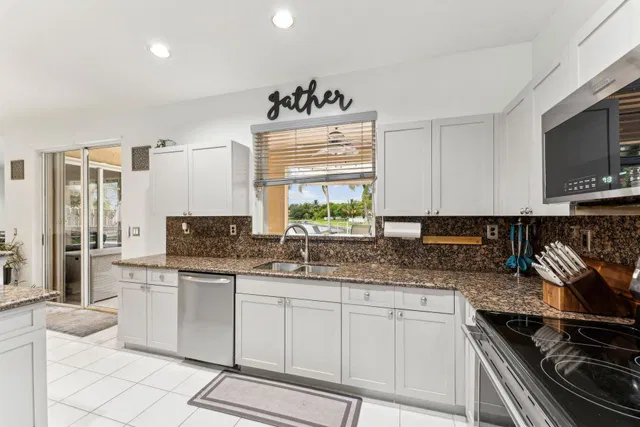 Residence photo 24