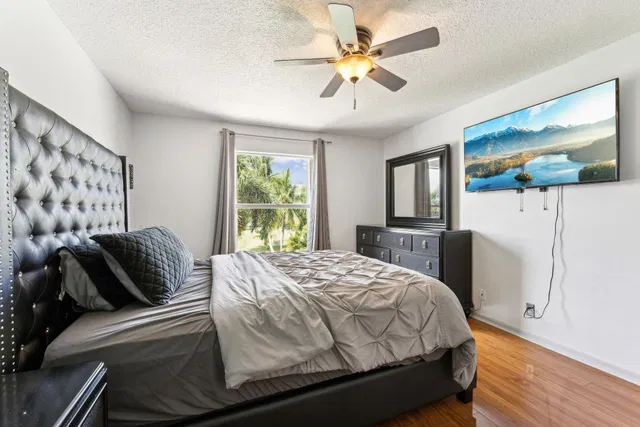 Residence photo 35