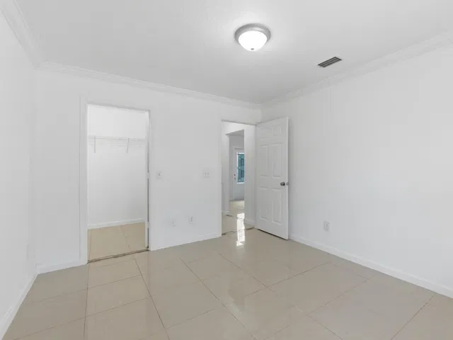  Residence photo 24