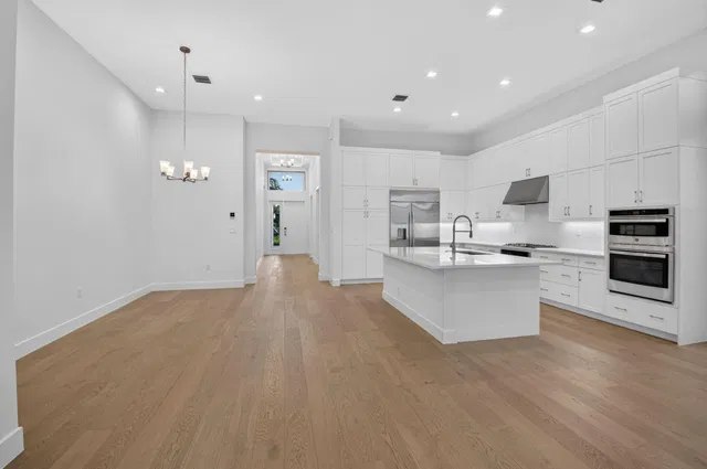 Residence photo 9