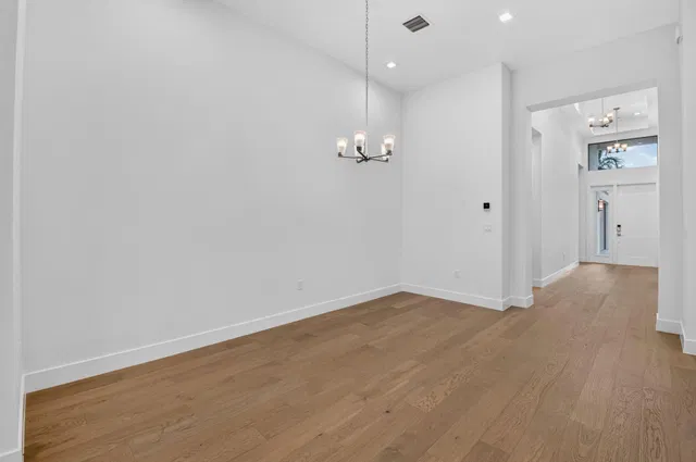 Residence photo 10