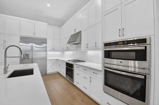 Residence photo 15