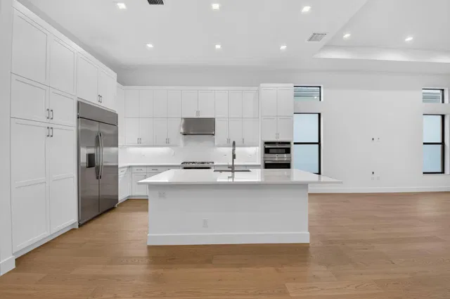 Residence photo 19