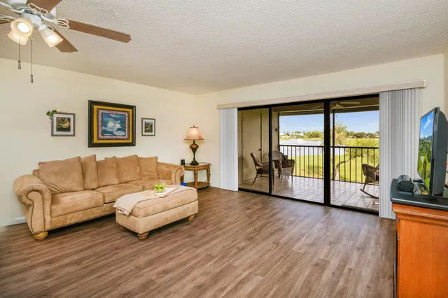 Eastpointe Country Club Unit 202 photo 5