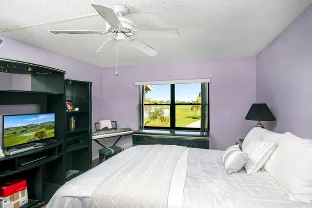 Eastpointe Country Club Unit 202 photo 8