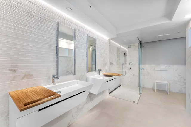 Unit 101N photo 14